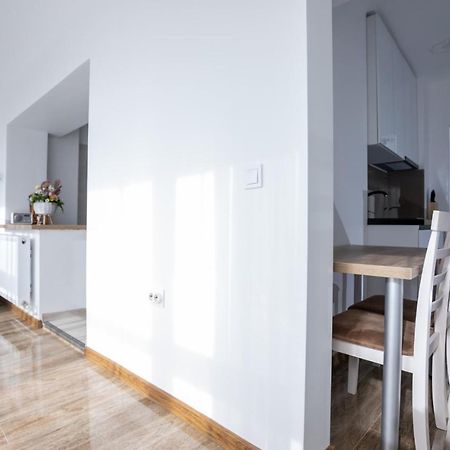 Apartament Central Lägenhet Târgu Jiu Exteriör bild