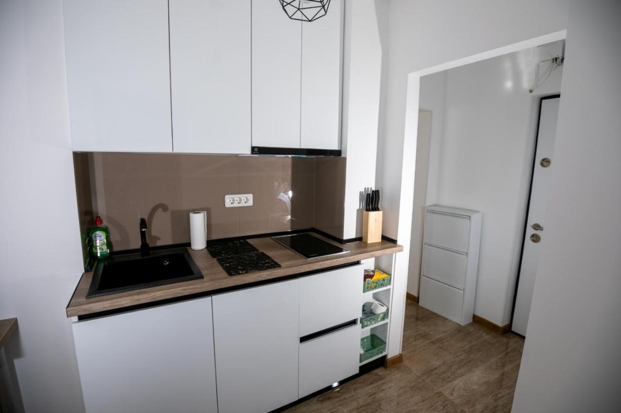 Apartament Central Lägenhet Târgu Jiu Exteriör bild